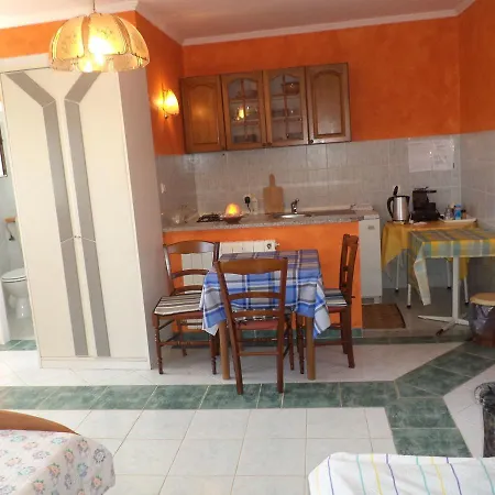 Apartment Andela *